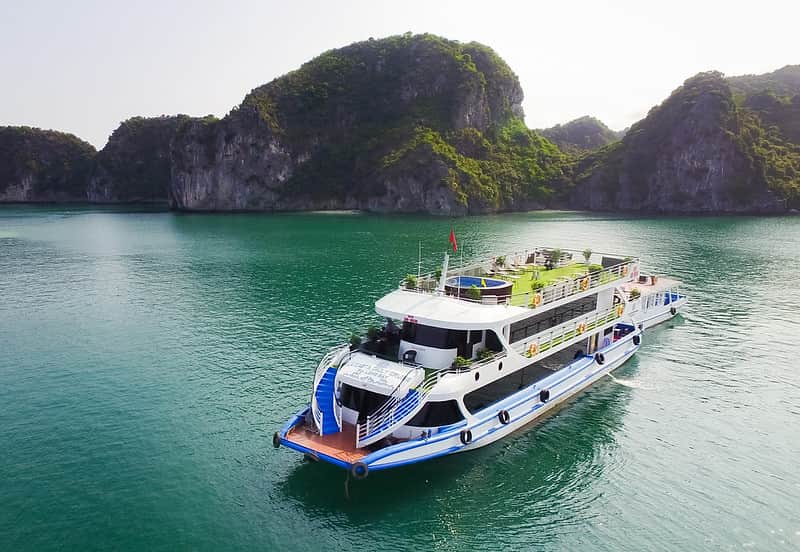 Halong Bay - Photo 1