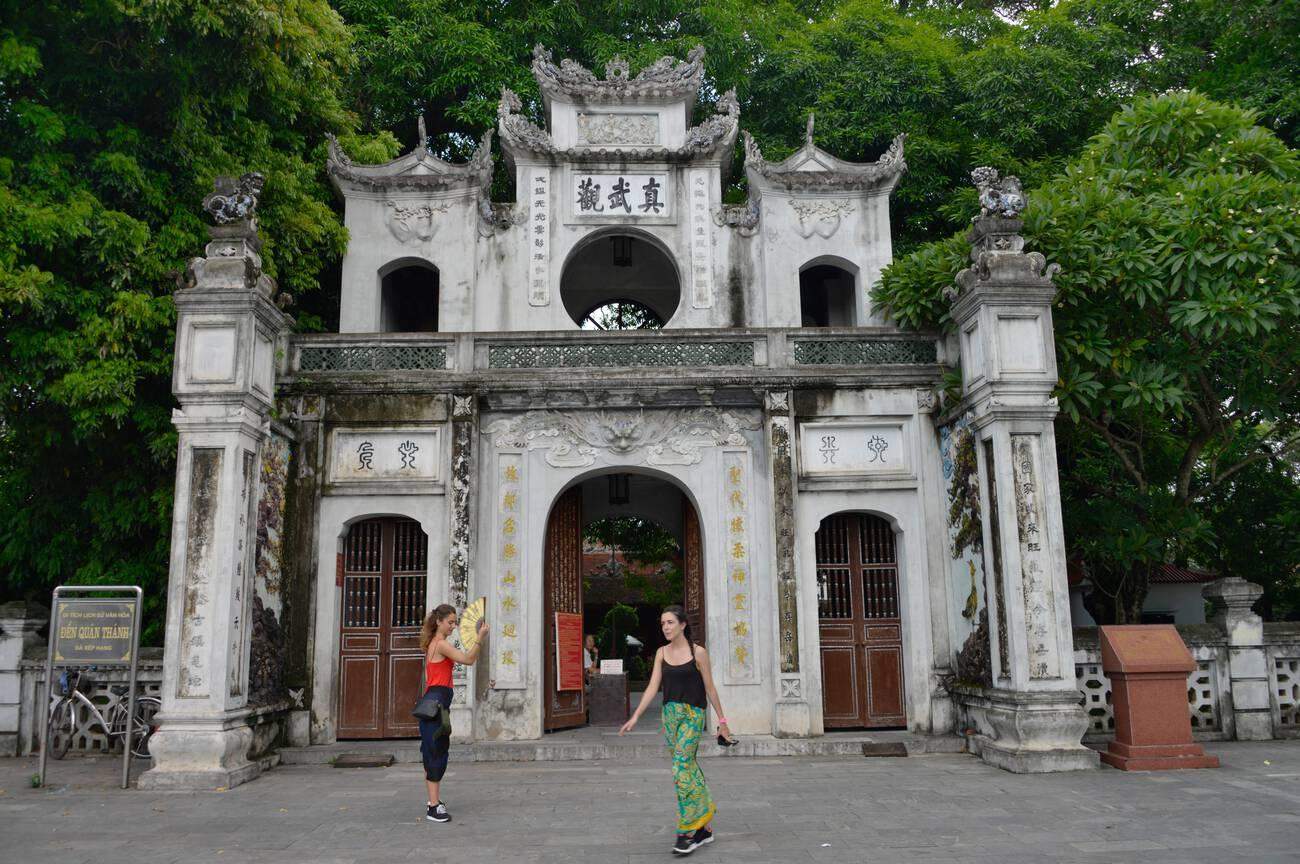 Hanoi - Photo 1