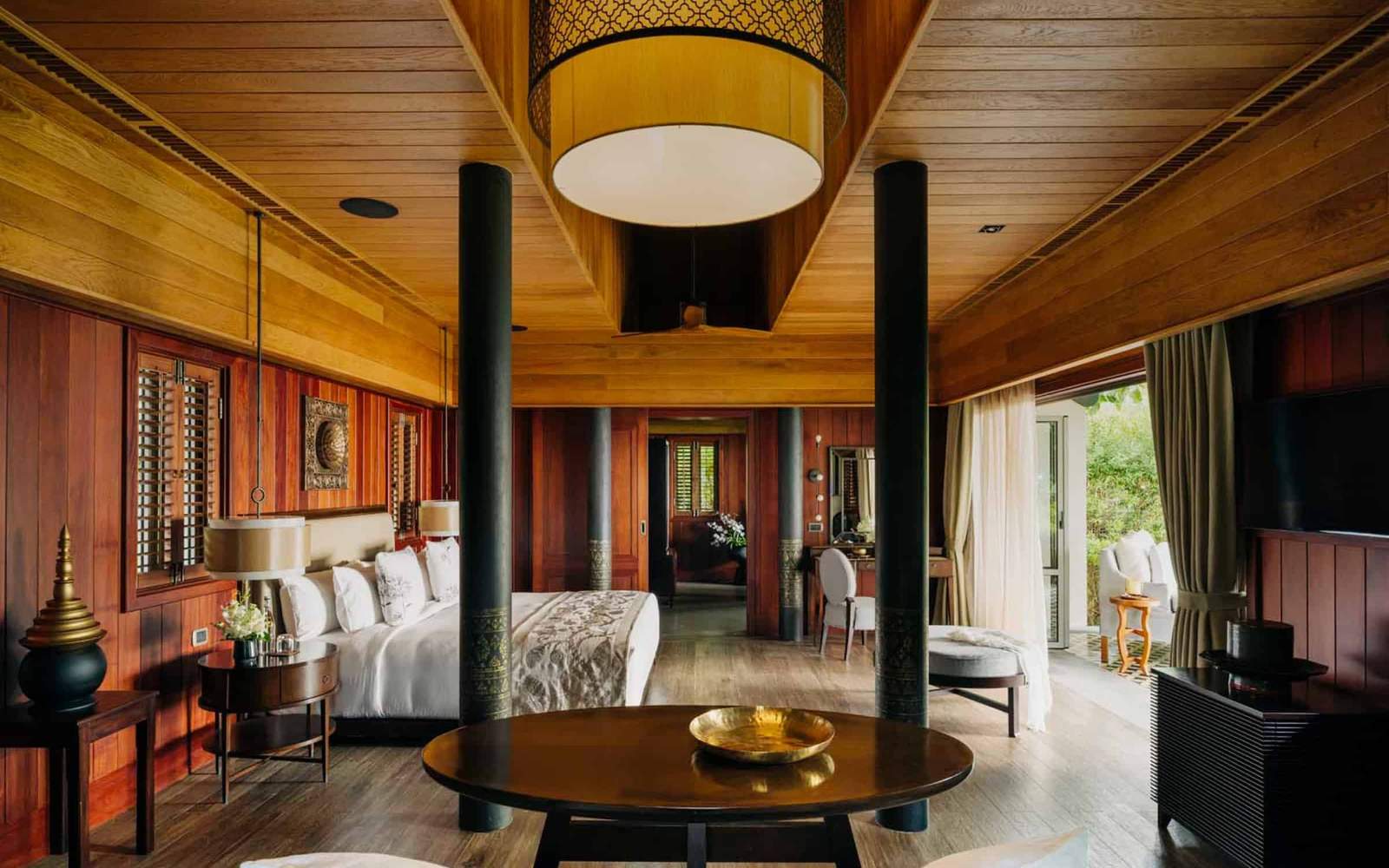 Luxury Suite & Property Views