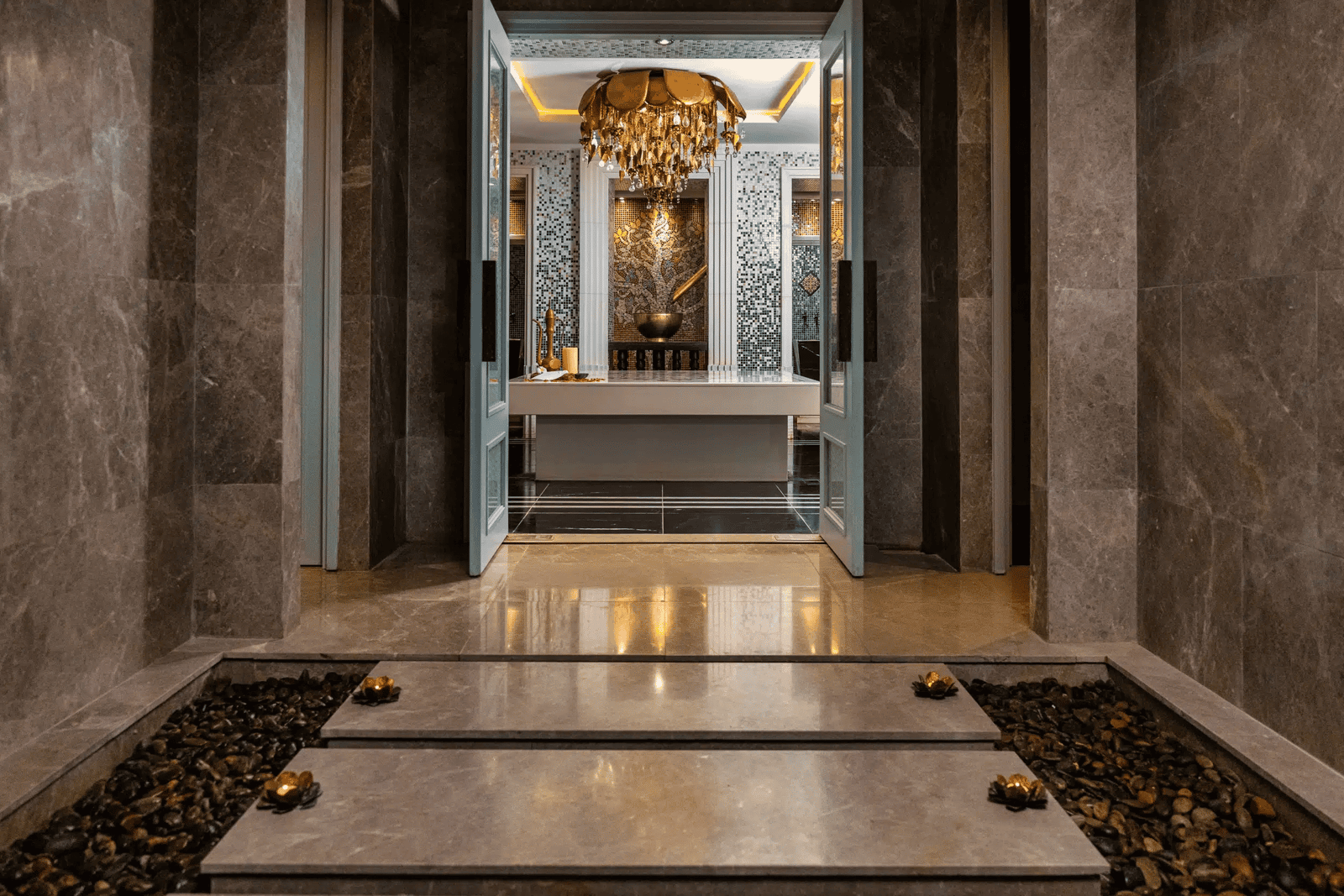 Luxury Suite & Property Views