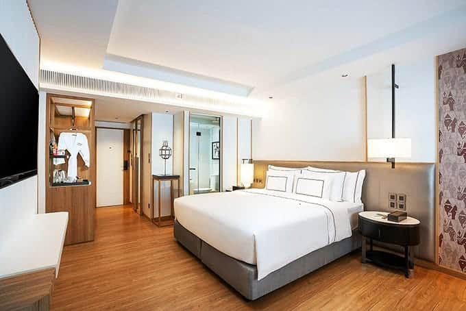 Luxury Suite & Property Views