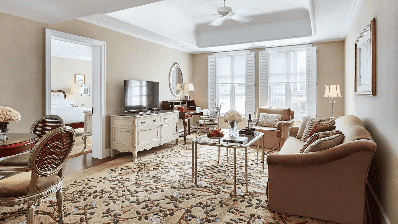 Park-Hyatt-Saigon-Park-Suite-Living-Room.
