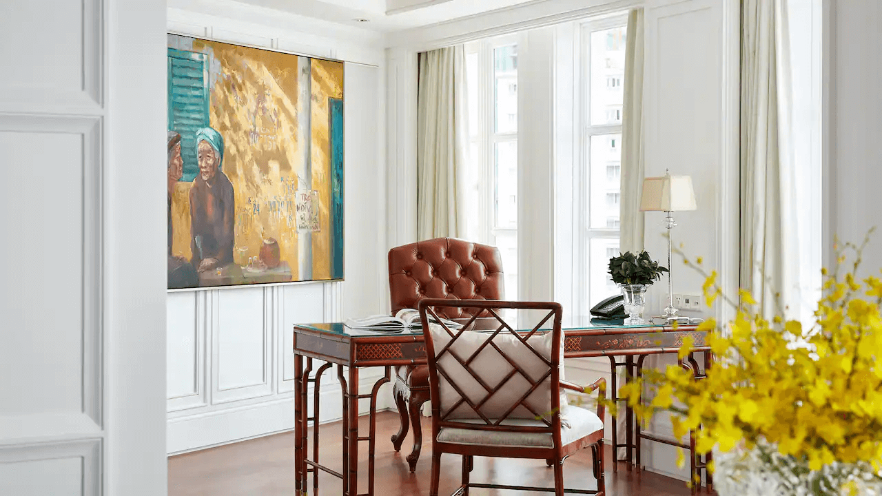 Park-Hyatt-Saigon-Presidential-Suite-Office