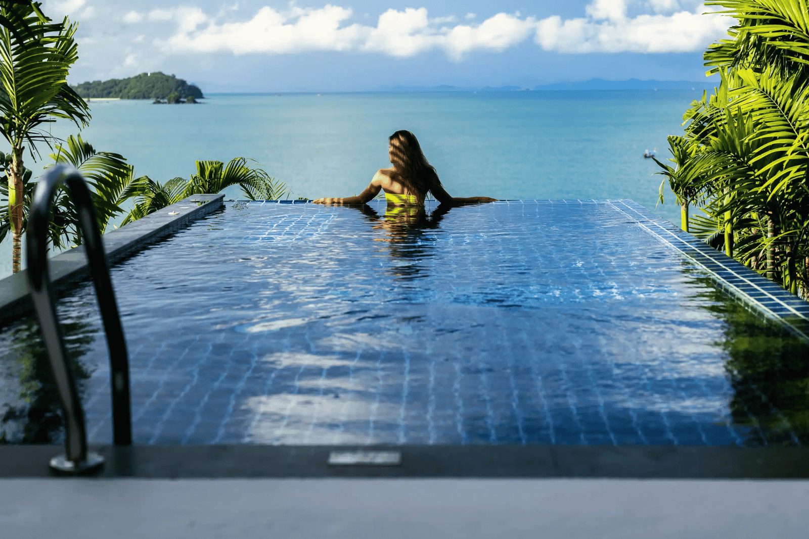 Luxury Suite & Property Views