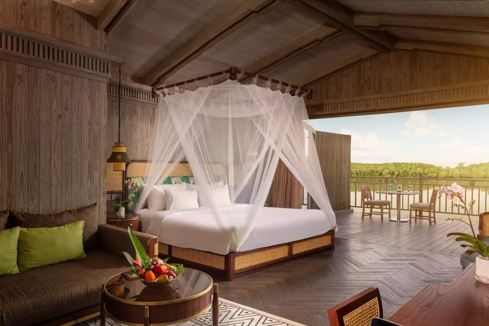 Luxury Suite & Property Views