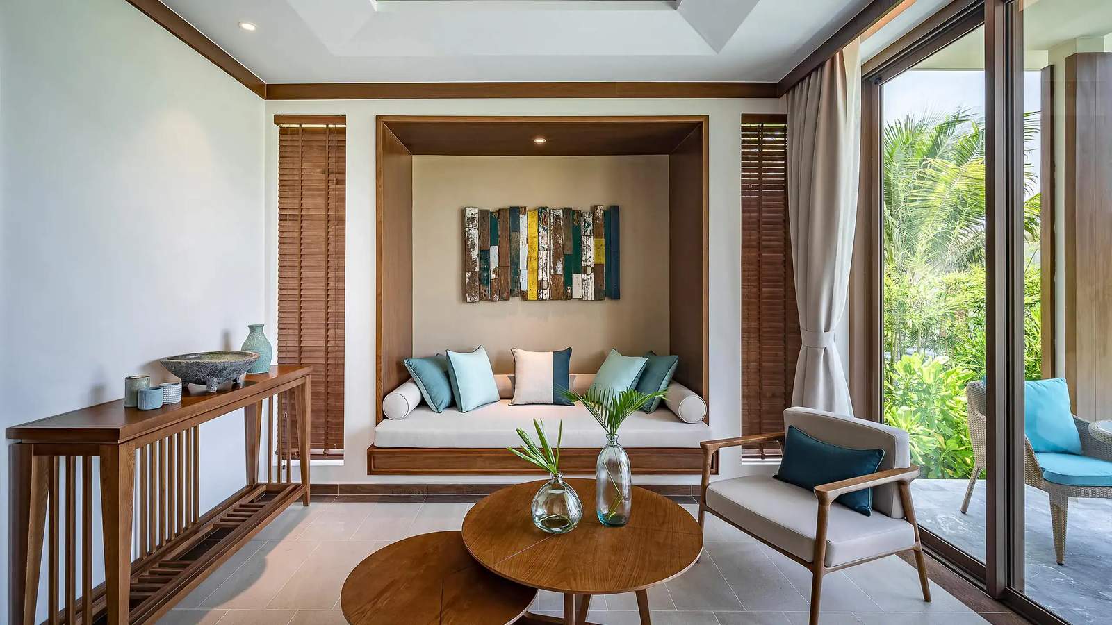 Luxury Suite & Property Views