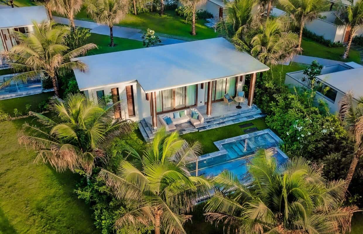Luxury Suite & Property Views