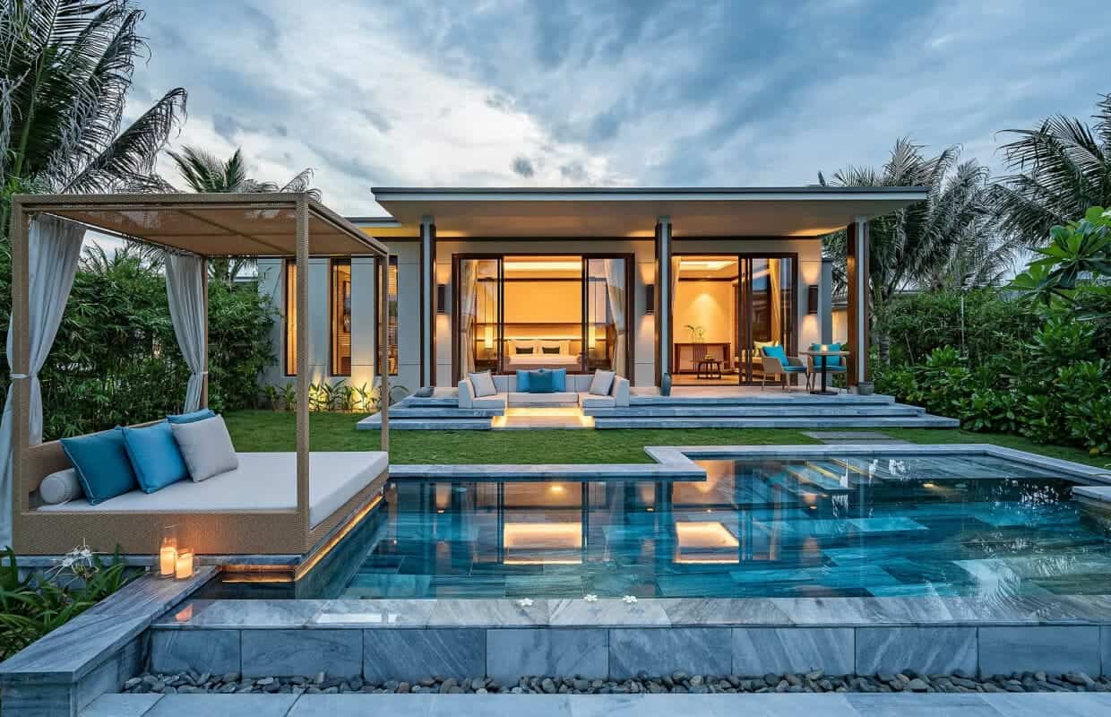 Luxury Suite & Property Views