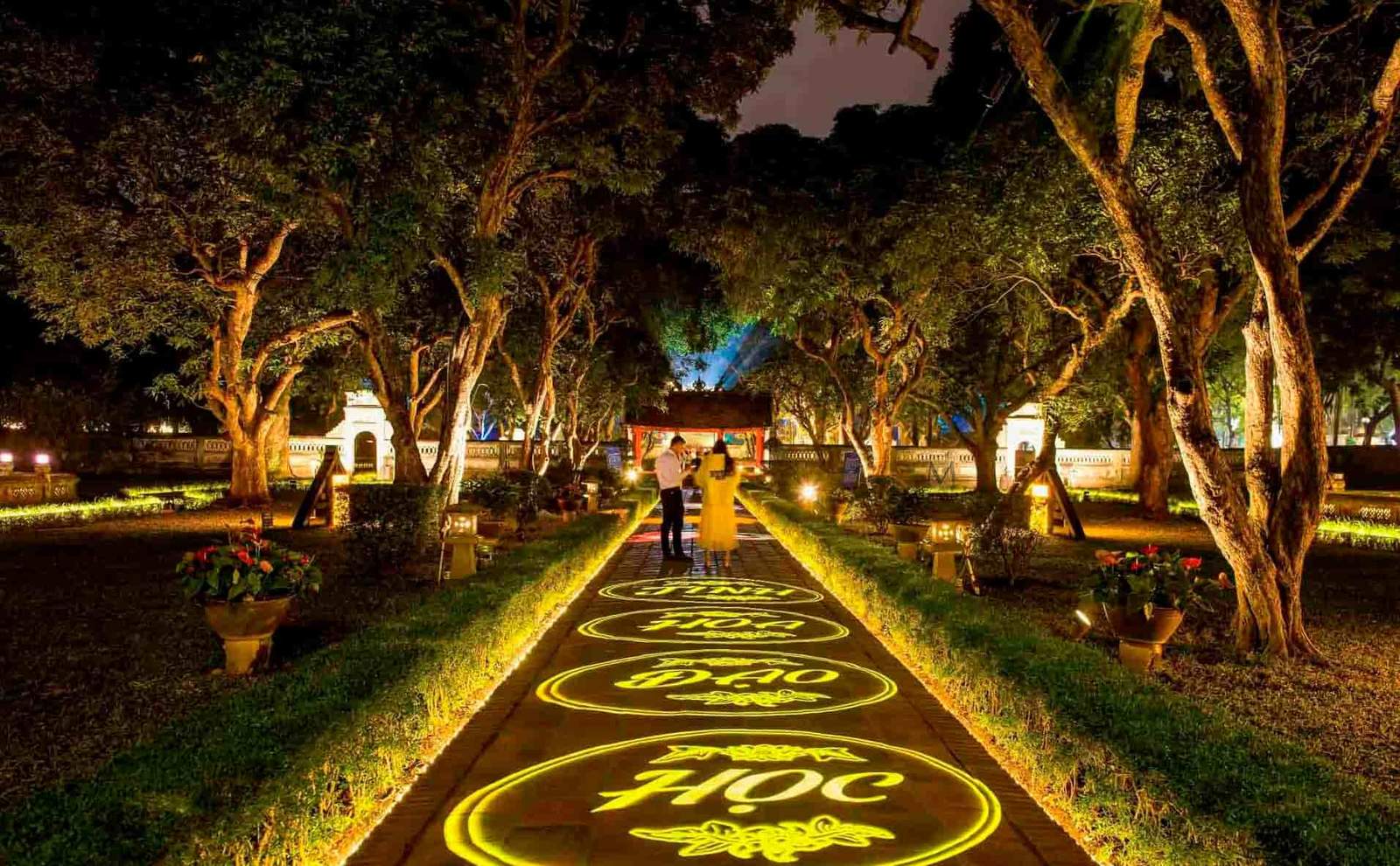 Southeast Asia Wonders: From Halong Bay to Siem Reap and Phuket - Scene 3