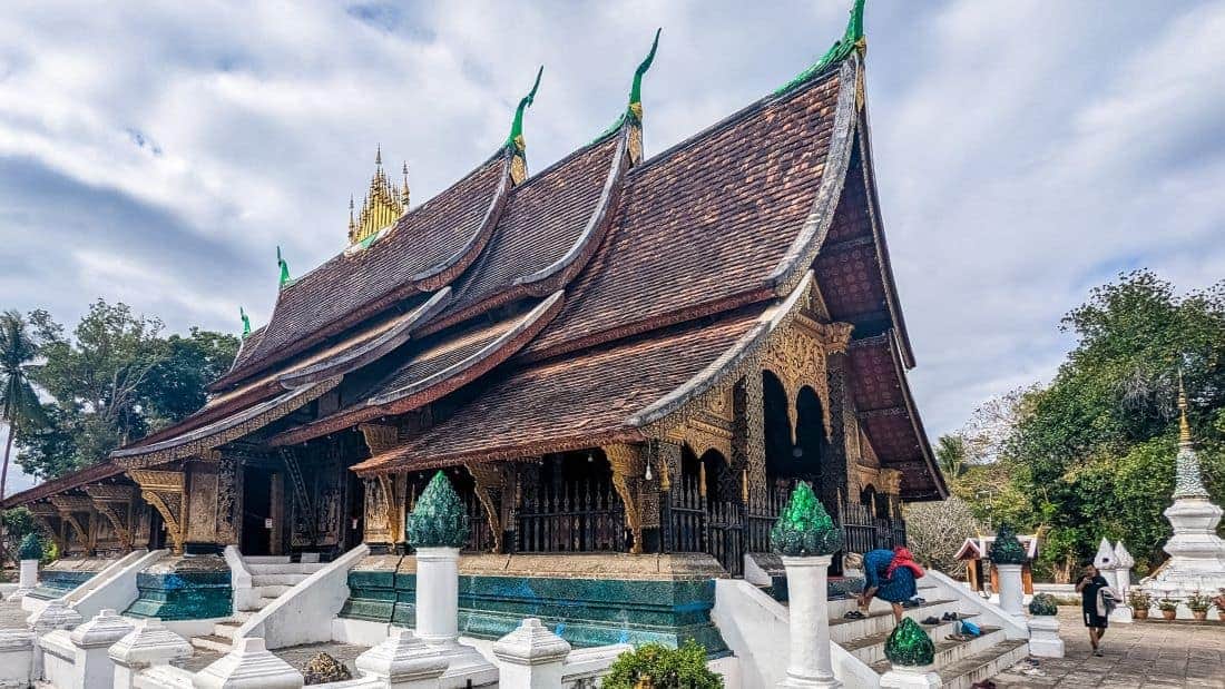 Laos Itinerary: 1 and 2 Weeks, Best Time to Go and How to Combine Laos with Vietnam (2026)