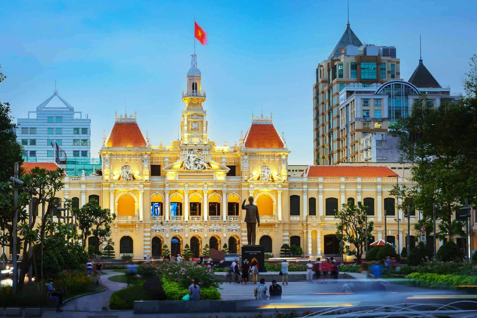 Historic Ho Chi Minh City City Hall at dusk.