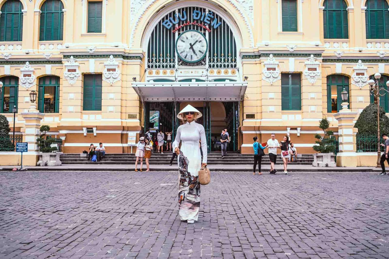 Fly to Ho Chi Minh - Photo 1