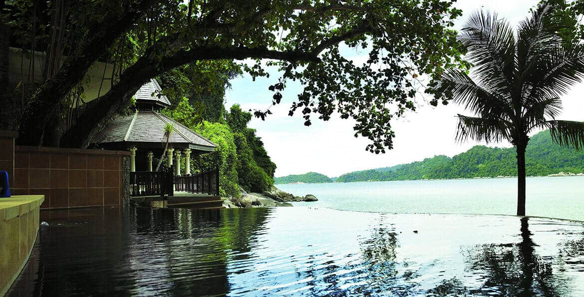 Malaysia Honeymoon: Islands, Rainforest Resorts and the Best Months (2026)