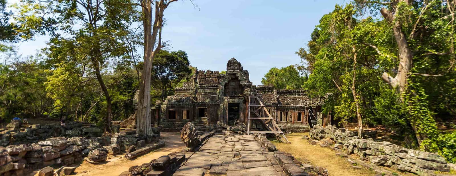 Banteay Srei and the Angkor Outer Temples: Preah Khan, Pre Rup, Beng Mealea and More