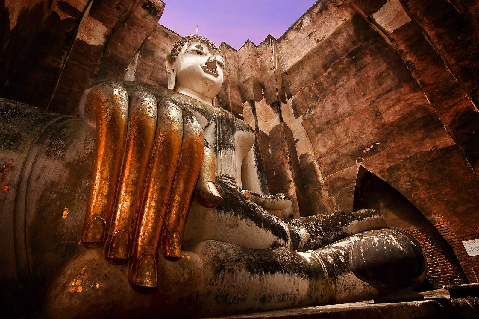 Experience Sukhothai Historical Park